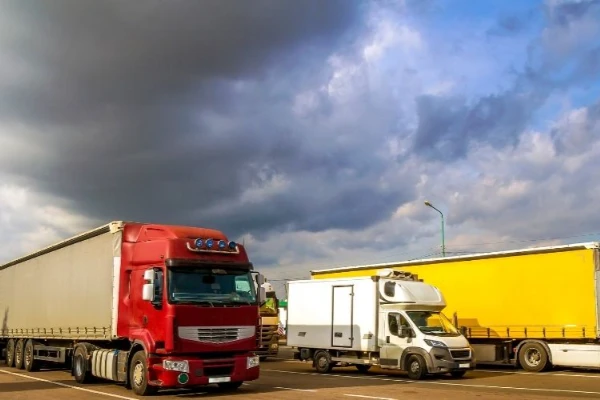 Adana Vefa Nakliyat Ambarları